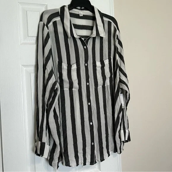 BP Women’s Blouse 4X Button Black and White Striped Button Down Viscose NWT - Picture 2 of 10